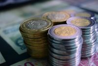 Invertir en CETES permite hacer crecer tu dinero de forma segura con montos muy accesibles.