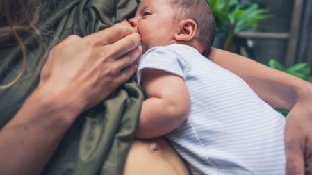 Qué tipos de lactancia materna existen y cuáles son sus ventajas