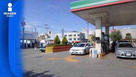 Fernando González Piña, Vicepresidente de Onexpo Valle de México, nos habla sobre que el gremio gasolinero pidió al gobierno ampliar la tasa de impuesto especial sobre producción y servicios (IEPS) para poder sostener el precio máximo al público de 27 pesos por litro de diésel, ya que es su voluntad seguir con el pacto voluntario de precios mientras exista volatilidad global en materia petrolera.
#gasolinero #ieps #precios
COMENTA ESTE VIDEO Y COMPARTELO CON TUS AMIGOS
Para más información entra: http://www.youtube.com/ImagenRadioLive
No olvides dejarnos tus comentarios y visitarnos en
Facebook: https://www.facebook.com/ImagenRadio
X: https://twitter.com/Imagen_Mx
Sitio: http://pro.imagenradio.com.mx
Suscríbete a nuestro canal: https://www.youtube.com/channel/UCB0BUmdBOrH9mYU2ebs1eWA
#ImagenRadioEnVivo #NoticiasEnVivo