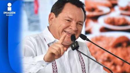 La reciente gira de la presidenta Claudia Sheinbaum por el sureste mexicano consolida la agenda del gobernador de Yucatá, Joaquín Díaz Mena, bajo un ambicioso programa de infraestructura denominado "Renacimiento Maya". Este plan busca coordinar las megaobras de origen federal con proyectos locales de conectividad y bienestar social, con el objetivo de transitar de una economía predominantemente turística y de servicios a un polo industrial y logístico de vanguardia en la costa del Golfo de México. desglosa los hitos de la gira presidencial: el estreno del vanguardista Hospital O’Horán sin cajas registradoras y la ampliación clave del Puerto de Progreso. "No podemos ignorar lo que no se ve; propondremos un crédito de 10,000 millones de pesos para sustituir la red de agua potable de Mérida que tiene 50 años de abandono", anuncia.







COMENTA ESTE VIDEO Y COMPARTELO CON TUS AMIGOS

Para más información entra: https://www.youtube.com/watch?v=6pLXCoJQvPE


No olvides dejarnos tus comentarios y visitarnos en 

Sitio: http://pro.imagenradio.com.mx 
Facebook: https://www.facebook.com/ImagenRadio/?locale=es_LA
Twitter: https://x.com/Imagen_Mx
Suscríbete a nuestro canal:  https://www.youtube.com/channel/UCB0BUmdBOrH9mYU2ebs1eWA


#imagenradio #noticiasenvivo
