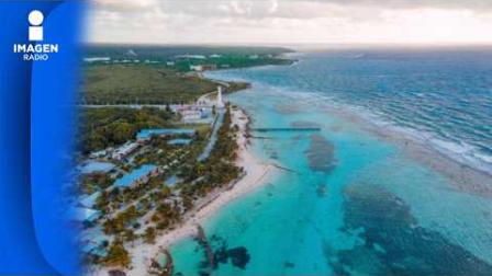 La suspensión —hasta ahora provisional— de la ampliación del puerto de cruceros y el mega parque acuático proyectados por la naviera internacional Royal Caribbean en el poblado costero de Mahahual, Quintana Roo, representa una victoria de la organización civil, pero al mismo tiempo expone las graves carencias e inconsistencias jurídicas con las que la Secretaría de Medio Ambiente y Recursos Naturales (Semarnat) gestiona la política ecológica del país en este mayo de 2026. A través del análisis de Cristina Rivas, politóloga e internacionalista y Rodrigo Elizarrás, consultor y analista, queda en evidencia que el modelo de desarrollo turístico intensivo está rebasando los límites de la sostenibilidad en los litorales mexicanos, operando bajo un esquema destructivo: "arrancar obras y pedir perdón después".
COMENTA ESTE VIDEO Y COMPARTELO CON TUS AMIGOS
Para más información entra: https://www.youtube.com/watch?v=6pLXCoJQvPE
No olvides dejarnos tus comentarios y visitarnos en
Sitio: http://pro.imagenradio.com.mx
Facebook: https://www.facebook.com/ImagenRadio/?locale=es_LA
Twitter: https://x.com/Imagen_Mx
Suscríbete a nuestro canal: https://www.youtube.com/channel/UCB0BUmdBOrH9mYU2ebs1eWA
#imagenradio #noticiasenvivo
