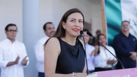 En la SegundaEmisión, Francisco Zea conversa con la presidenta municipal, Milena Quiroga Romero, sobre los retos y avances de su gestión en áreas clave para la capital.
#bcs #acciones #seguridad #milenaquiroz
COMENTA ESTE VIDEO Y COMPARTELO CON TUS AMIGOS
Para más información entra: http://www.youtube.com/ImagenRadioLive
No olvides dejarnos tus comentarios y visitarnos en
Facebook: https://www.facebook.com/ImagenRadio
X: https://twitter.com/Imagen_Mx
Sitio: http://pro.imagenradio.com.mx
Suscríbete a nuestro canal: https://www.youtube.com/channel/UCB0BUmdBOrH9mYU2ebs1eWA
#ImagenRadioEnVivo #NoticiasEnVivo