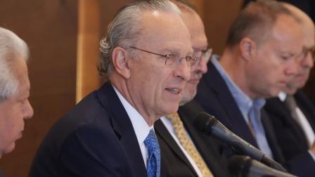 En entrevista José Medina Mora, Presidente del CCE, detalla sobre que el gobierno federal no sólo ha escuchado las limitaciones de las empresas para invertir, sino que ya se está moviendo todo para dinamizar el capital.

#ip #cce #economia 

COMENTA ESTE VIDEO Y COMPARTELO CON TUS AMIGOS

Para más información entra: http://www.youtube.com/ImagenRadioLive

No olvides dejarnos tus comentarios y visitarnos en

Facebook: https://www.facebook.com/ImagenRadio
X: https://twitter.com/Imagen_Mx
Sitio: http://pro.imagenradio.com.mx


Suscríbete a nuestro canal: https://www.youtube.com/channel/UCB0BUmdBOrH9mYU2ebs1eWA



#ImagenRadioEnVivo #NoticiasEnVivo
